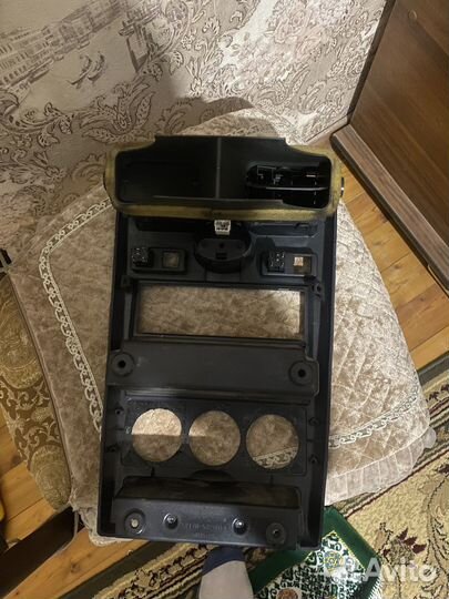 Консуль приору 1 черный глянец