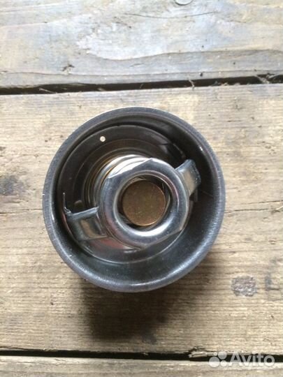 Термостат на двигатель умз