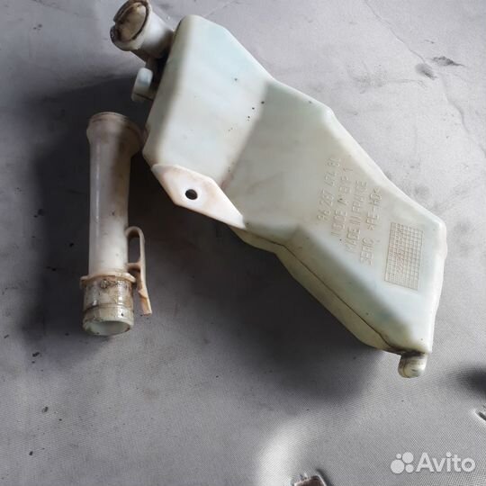 Бачок стеклоомывателя Пежо 206