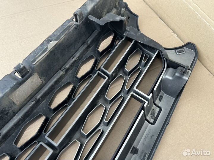 Решетка радиатора land rover discovery 4