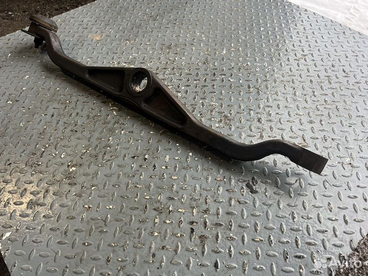 Траверса крепления двс Ямз