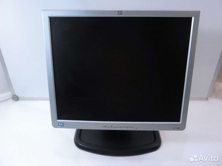 Монитор HP 17