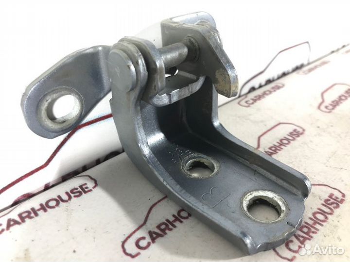 Петля двери задняя правая Honda Crv 2.0 R20A2 2008