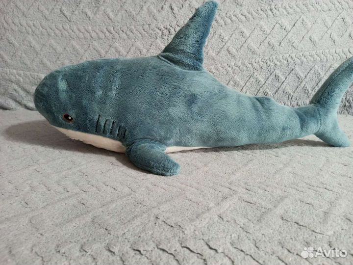 Плюшевая акула