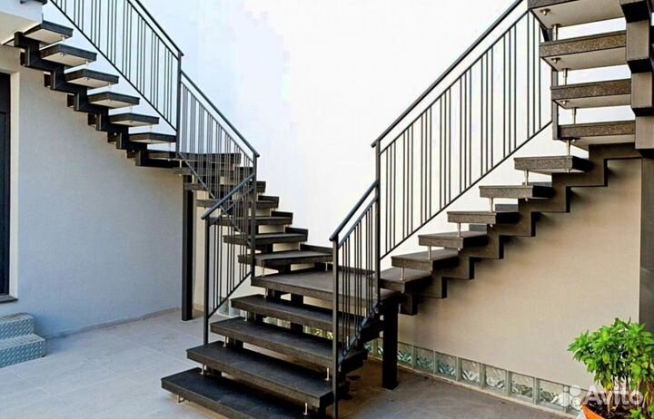 Металлическая лестница в дом под ключ дизайн 5638