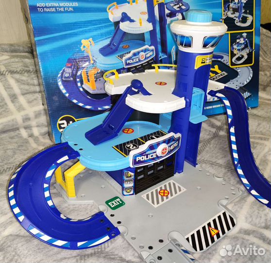 Трехуровневая парковка (в коробке)