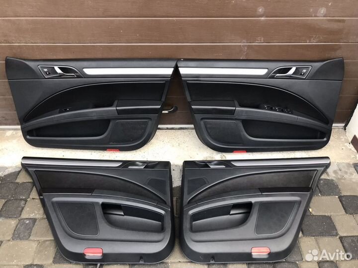 Дверные карты Кожа Skoda Superb II Combi