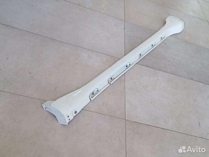 Накладка порога правая Toyota Land Cruiser Prado