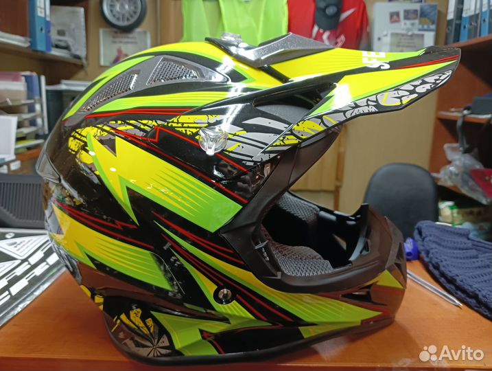 Шлем кроссовый новый