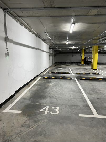 Машиноместо, 14 м²