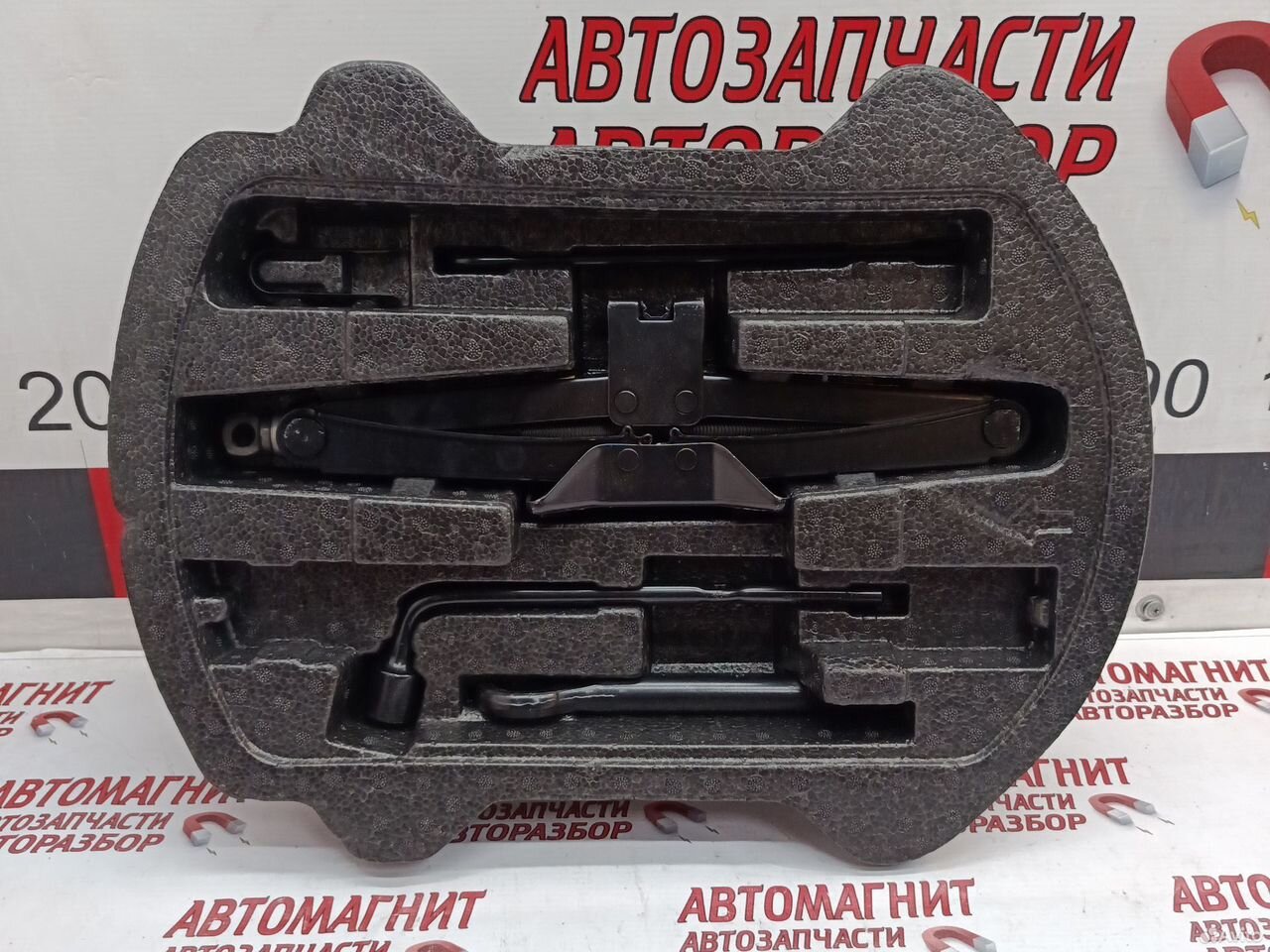 Органайзер Geely Coolray SX11 A3 рестайлинг