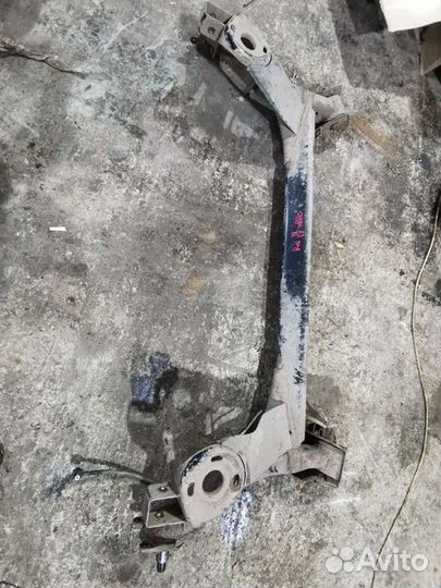 Балка задняя