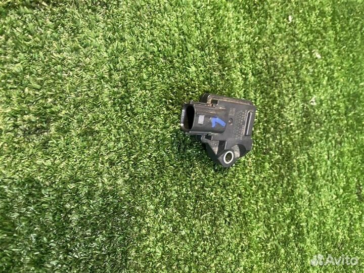 Датчик air bag(1) Lexus Is300H AVE30 2AR-FSE 2013