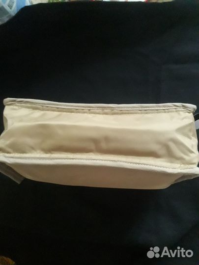 Косметичка новая Chiva som