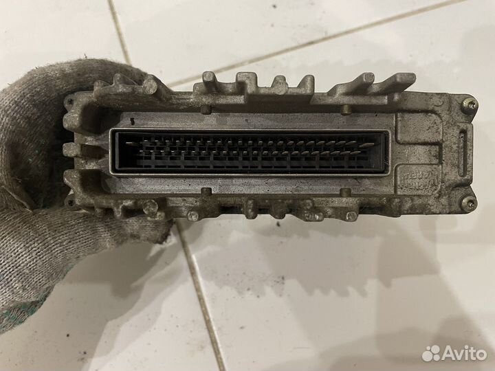 Блок управления двигателем 1.6 Volkswagen Golf 3