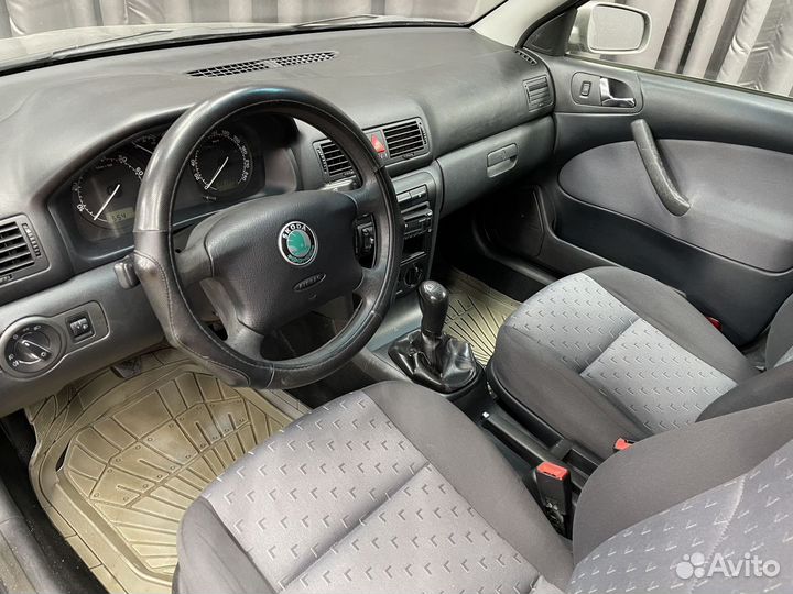 Skoda Octavia 1.6 МТ, 2007, 201 000 км