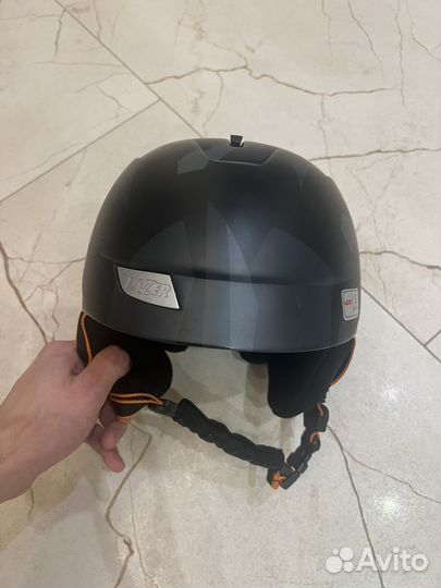 Горнолыжный шлем