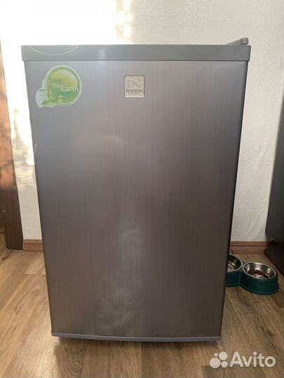 Продам мини холодильник
