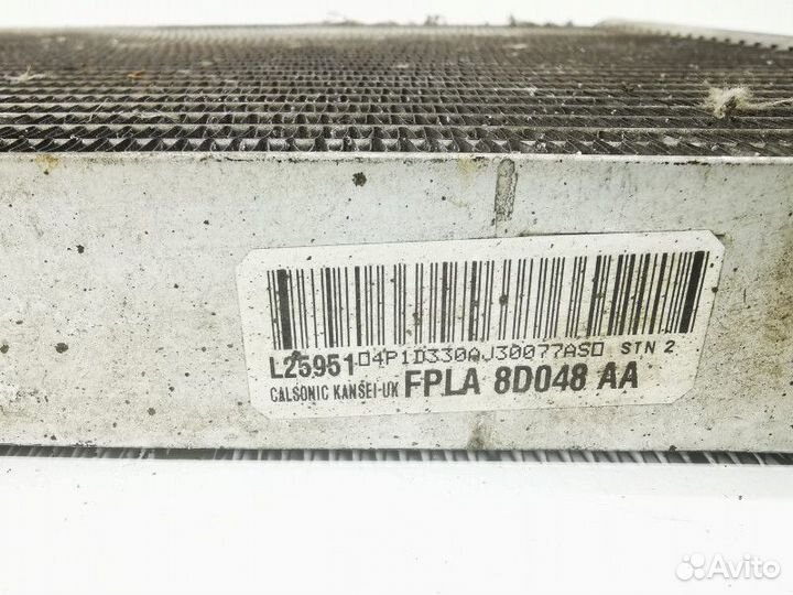 Интеркулер Land Rover Discovery 5 2018 fpla8D048AA