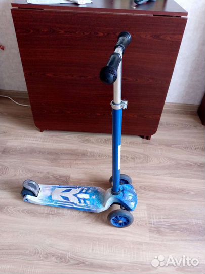 Самокат детский трехколесный