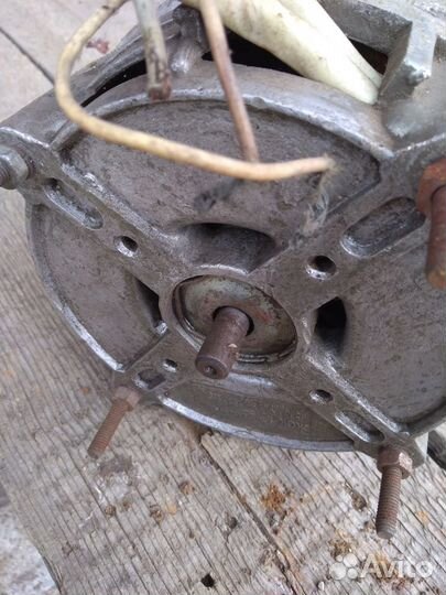 Электродвигатель даоц-у4 120Вт