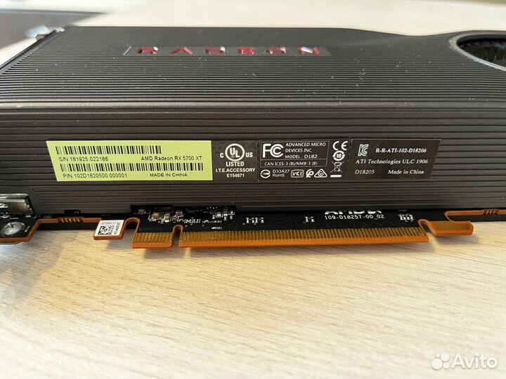 Видеокарта Radeon RX 5700 XT