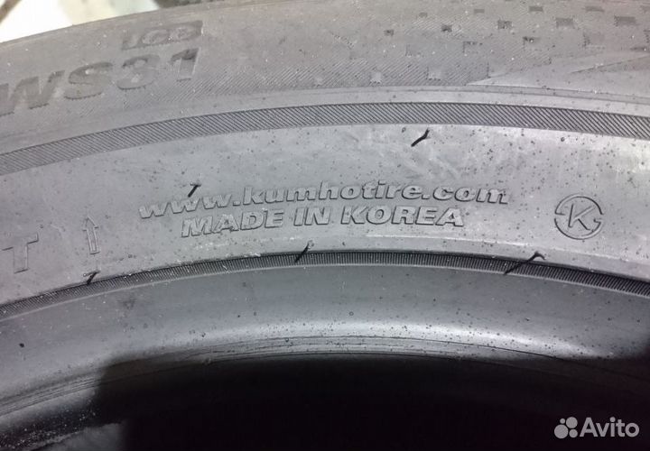 Kumho WinterCraft SUV Ice WS31 295/40 R21 111T
