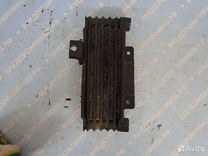 Радиатор масляный под штуцер Mitsubishi Pajero 2