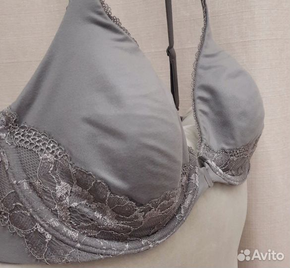 Бежевый мягкий бюстгальтер Victoria's Secret 34B