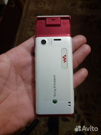 Sony Ericsson W595