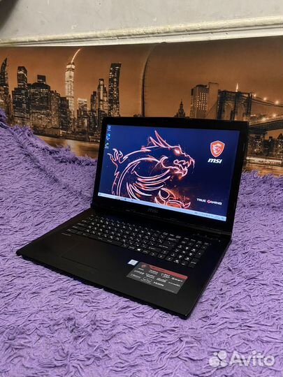 Игровой ноутбук msi GTX950m i5 17.3 ssd+hdd