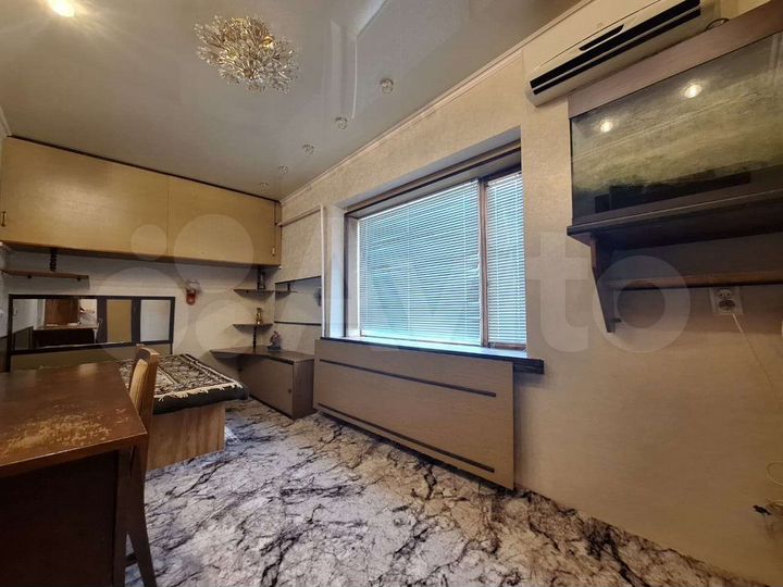 2-к. квартира, 47 м², 4/4 эт.