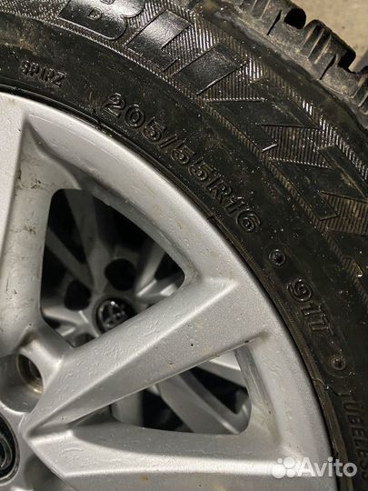Bridgestone Blizzak Spike-01 205/55 R16