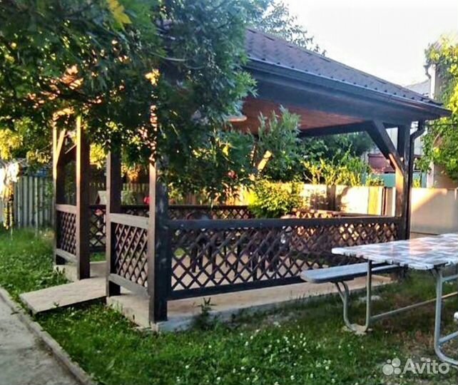 Беседка садовая из дерева бу