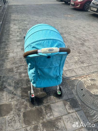 Коляска прогулочная