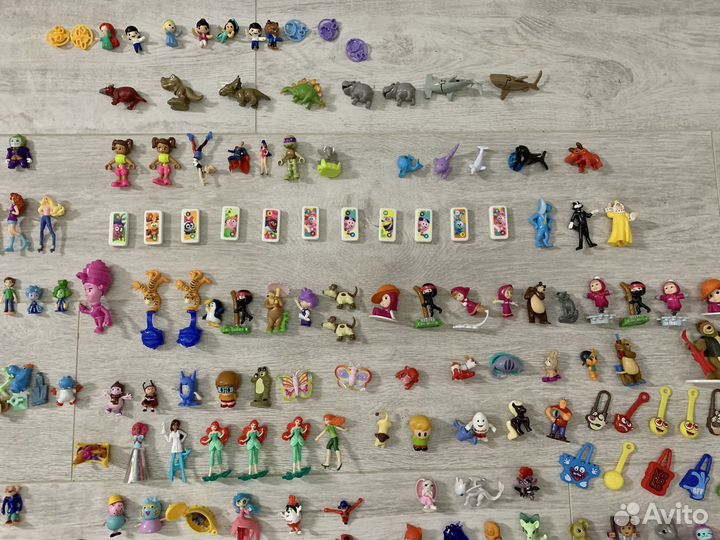 Игрушки из киндер-сюрприз и свит бокс пакетом