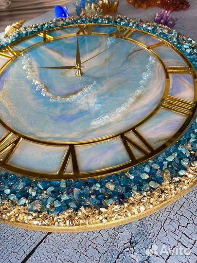 Часы настенные из эпоксидной смолы