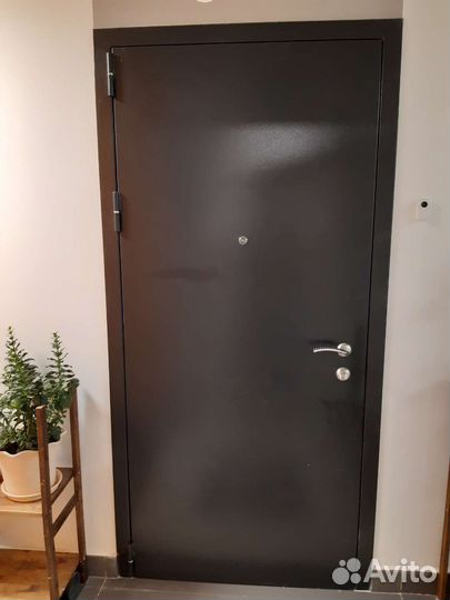 Дверь входная металлическая