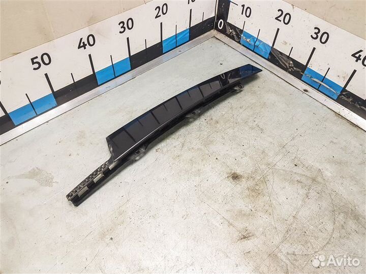 Накладка, молдинг передний правый Skoda Octavia A7