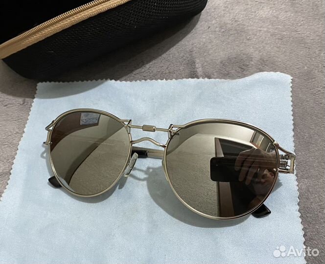 Солнцезащитные очки