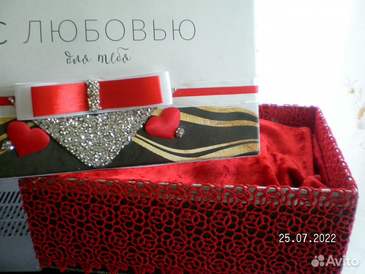 Свадебная коробка для денег или фужеров