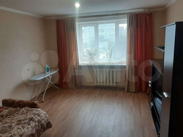 2-к. квартира, 54 м², 3/10 эт.