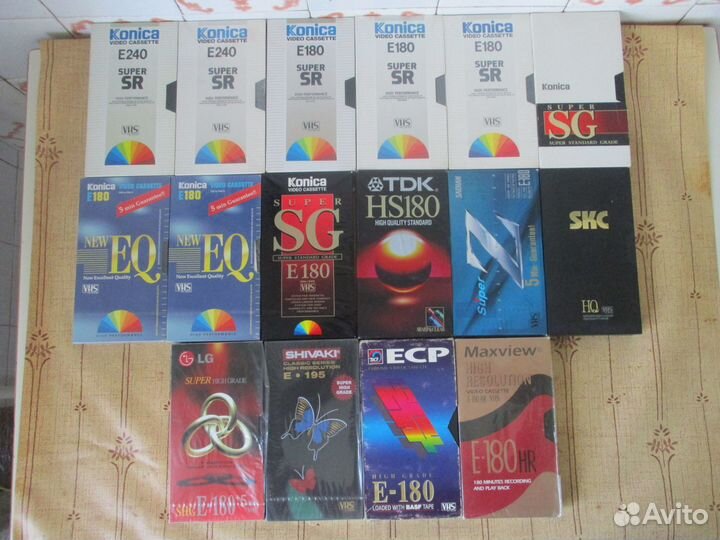 Видеокассеты с фильмами из коллекции