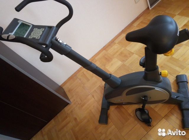 Электромагнитный велотренажер torneo b-507