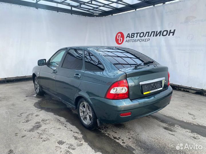LADA Priora 1.6 МТ, 2011, 184 886 км