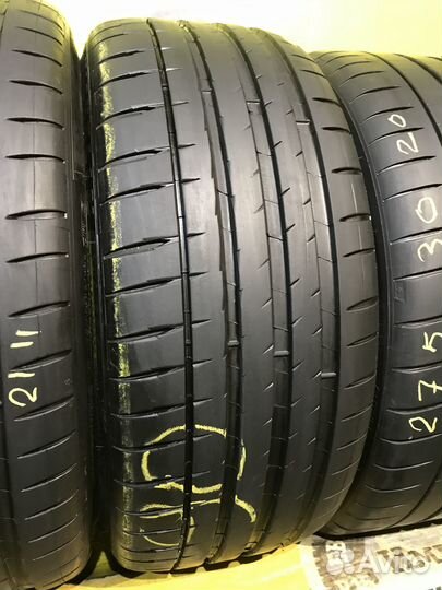 Michelin Pilot Sport 4 S 245/35 R20 и 275/30 R20 95Y