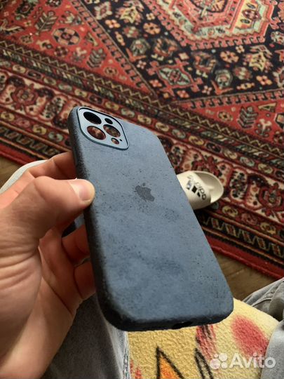 Чехол на iPhone