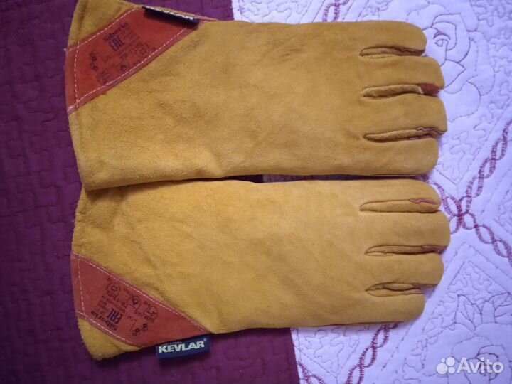 Продаю новые перчатки сварщика