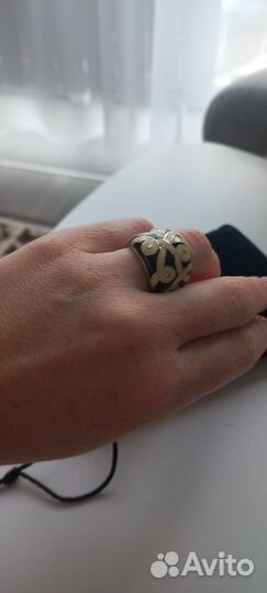 Серебряное кольцо с эмалью