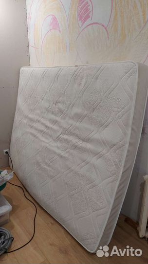 Матрас 160х200 бу